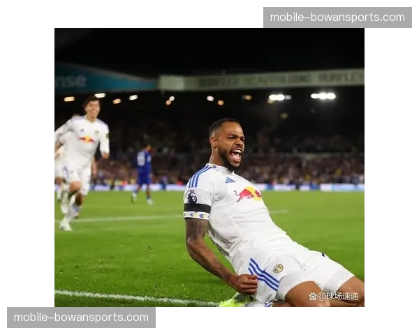 利兹联运动战进球荒延续三场，法尔克五后卫变阵收效甚微